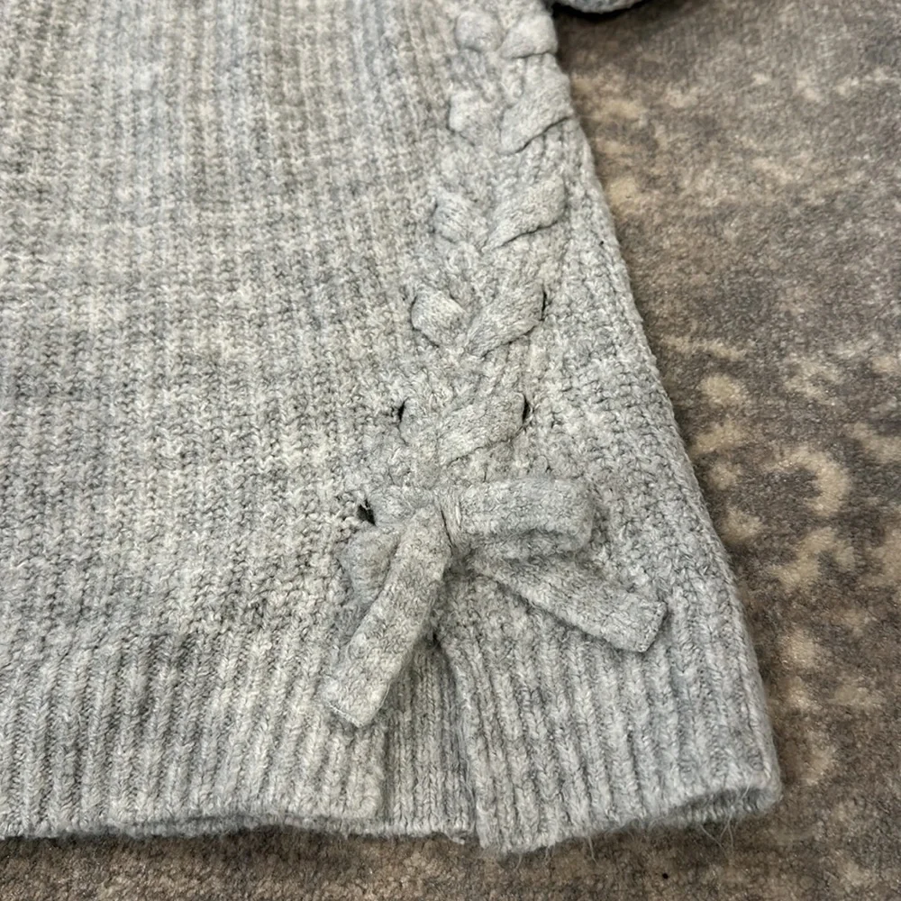 ZARA FANCY COLLECTION GRAY LACED UP SWEATER KIDS
